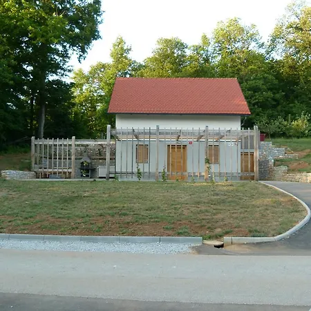 Ferienhaus Vineyard Smerke Mirna Pec